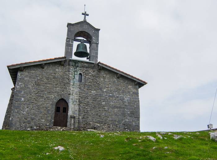 Bisita gidatua: 'Aizarna: Santa Engrazia ermita'