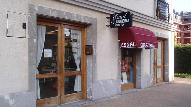 Esnal ile apaindegia